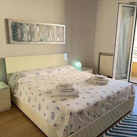 2 Min Walk To The Beach In The Centre Of Sanremo Exterior foto